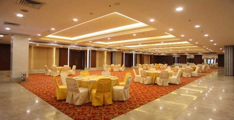 เซะวะ แกรนด์ โฮเต็ล Hotel ฟารีดาบัด ภายนอก รูปภาพ